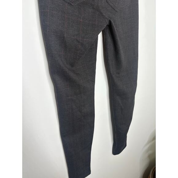 Liverpool Madonna Plaid Leggings Size 6 Black Grey Casual Stretch Jeggings - Picture 8 of 9